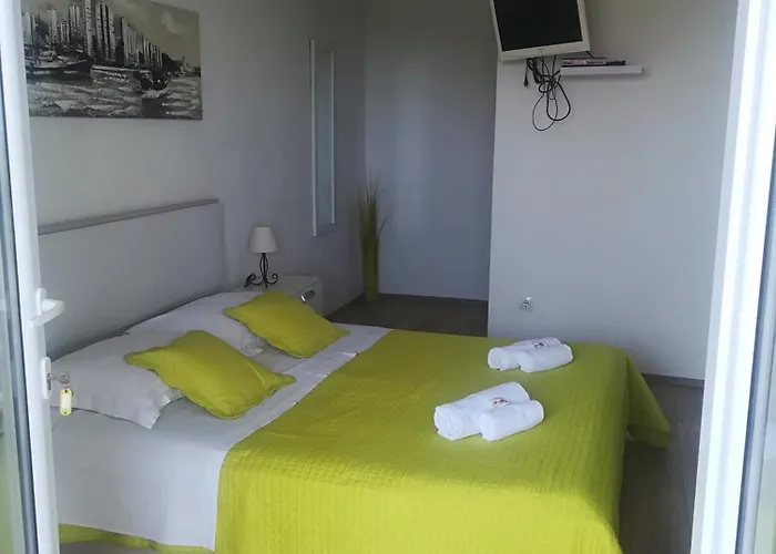 Affittacamere Hvar De Luxe 3*