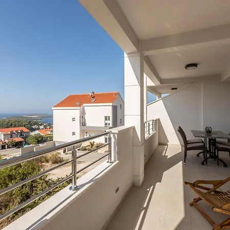 Hvar De Luxe Guest house