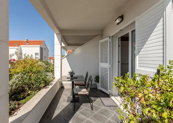 Hvar De Luxe