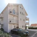 Hvar De Luxe 3*