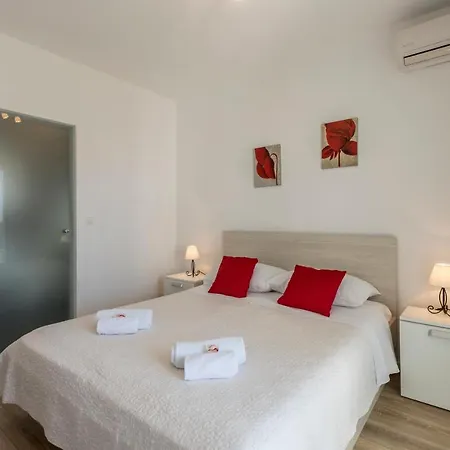 Hvar De Luxe Πανσιόν Χβαρ