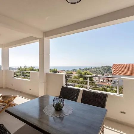 Konukevi Hvar De Luxe